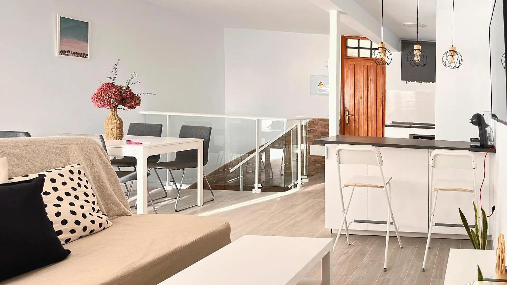 Canary Treasure Sunset By The Sea - Modern Apartment With Ocean Views Candelaria